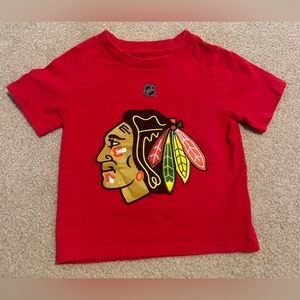 Blackhawks Tshirt 2T
